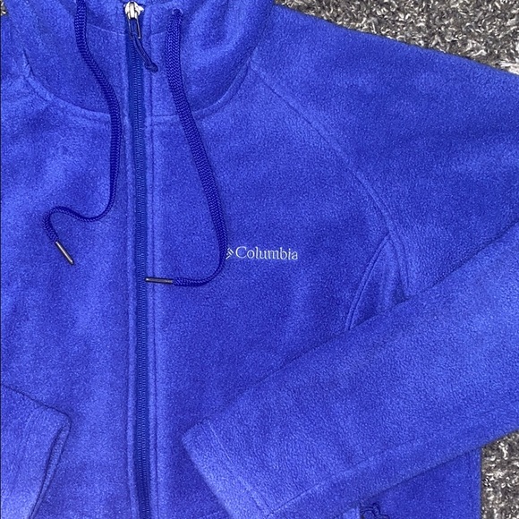 ✨Columbia Jacket✨ - Picture 2 of 3